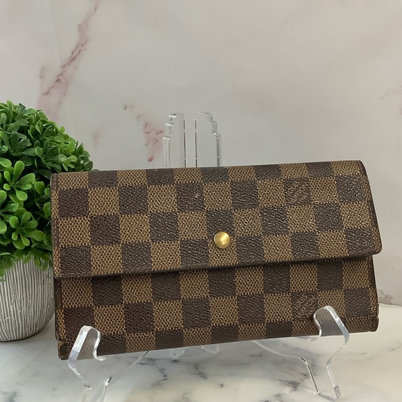 GUC Louis Vuitton Damier Ebene International Women's Wallet - Picture 1 of 7